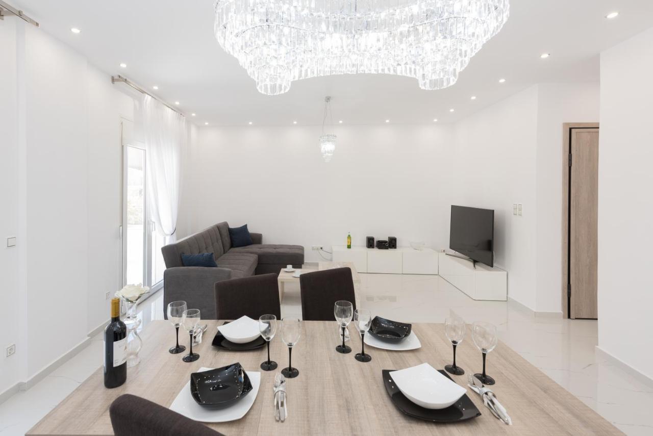 Despina'S Luxury Apt Downtown Heraklion  Bagian luar foto